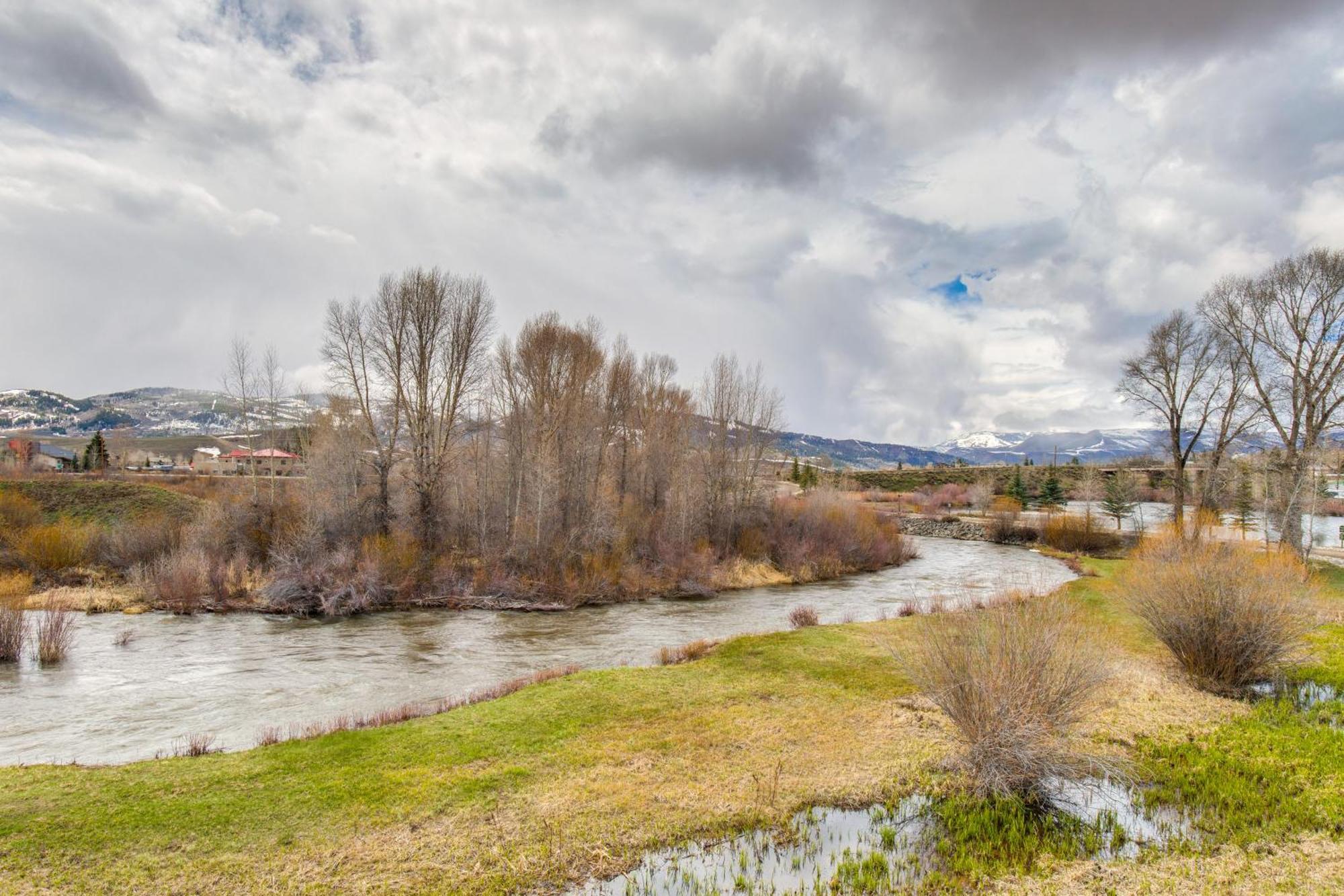 Riverfront Cabin About 4 Mi To Granby Ranch! Extérieur photo